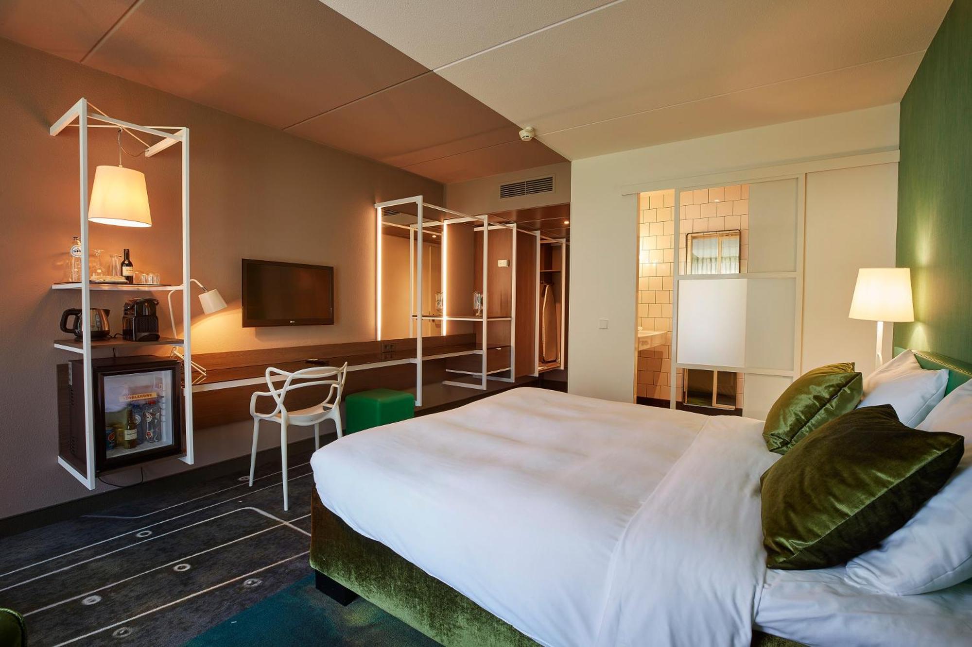 Deluxe Double Room,828109301:JPEG